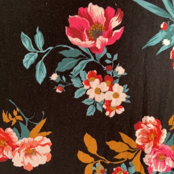 Relisted Loft dress floral print with cut out in back party event casual 6P - Picture 8 of 13